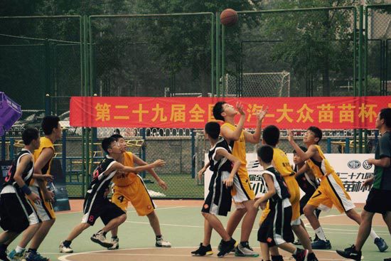 青少年篮球体能训练重点内容为_0